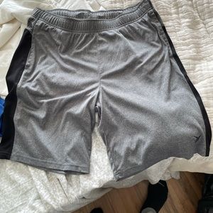 Old navy gym shorts size L